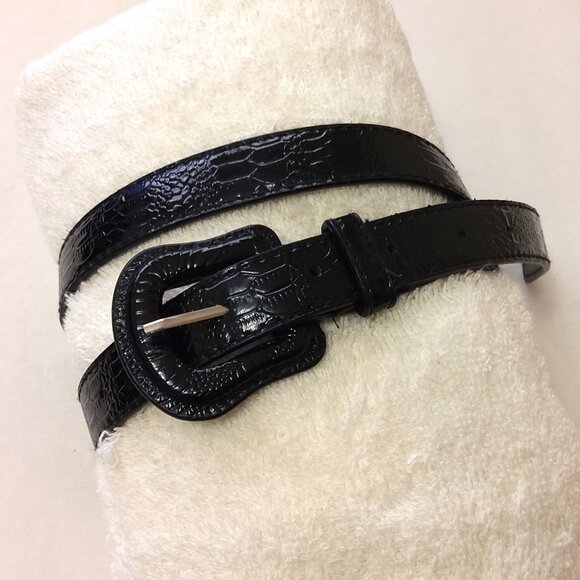 NWT Chic Black Faux Leather Fashion Belt with Buckle for Women’s Dress Skirt - Picture 3 of 9